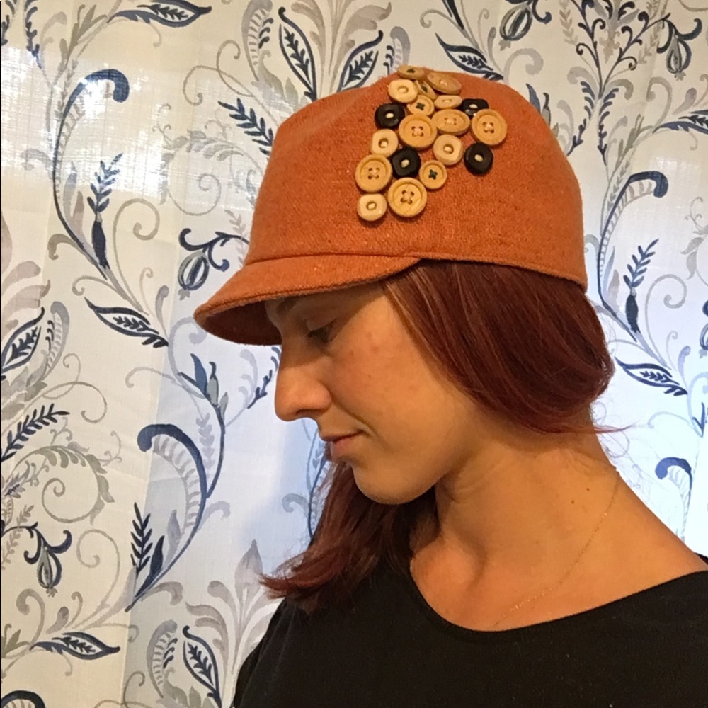 Button Hat